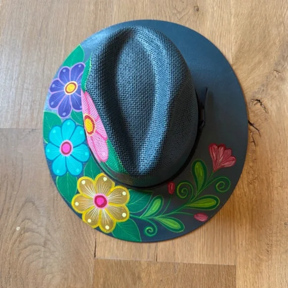 Hand painted Hat - Picture 3 of 5